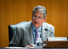 /img/posts/2021/09/210913-joe-manchin-getty-773-240x172.png